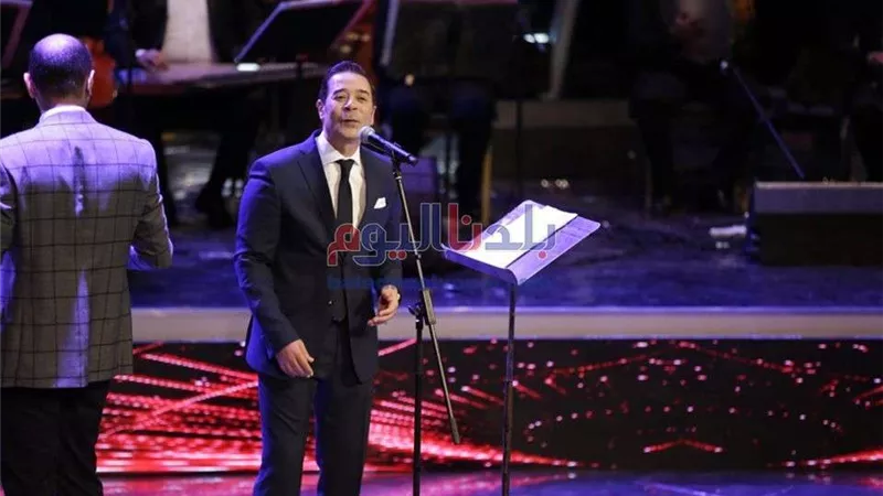 غدًُا.. مدحت صالح يشعل حفل دار الأوبرا بـ