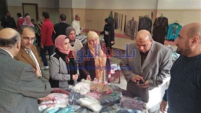 معهد الكبد القومي بالمنوفية ينظم معرضًا خيريًا للملابس للمرضى والمحتاجين
