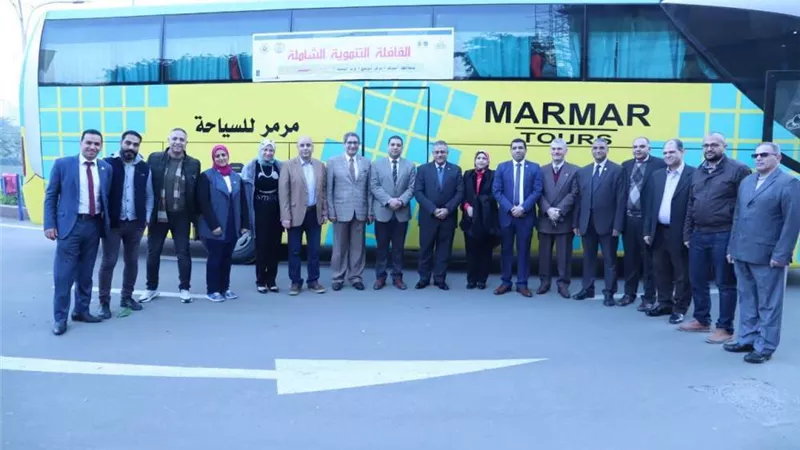بالصور.. قافلة جامعة عين شمس التنموية الشاملة تتجه لمحافظة أسيوط