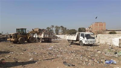 رفع 120 طن من مخلفات وتراكمات بمدينة طهطا فى سوهاج
