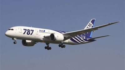 السعودية تتسلم طائرة جديدة من طراز بوينج بي 10-787