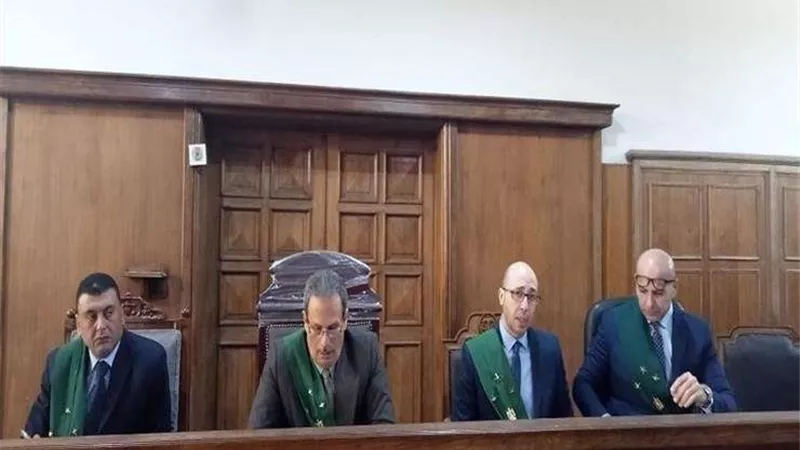 معاقبة متهم بالسجن المشدد لمدة 7 سنوات لقيامة بسرقة والدتة في شبرا الخيمة