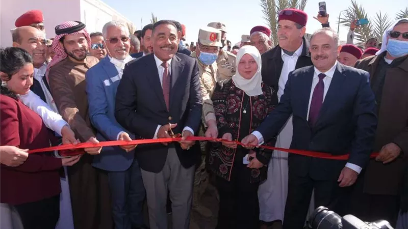 محافظ مطروح ونائب وزير الزراعة يفتتحان أجنحة معرض المهرجان الدولي الخامس للتمور المصرية بسيوة