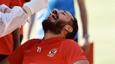 عاجل.. علي معلول يعلن سلبية مسحة كورونا وجاهزيته لقيادة منتخب تونس