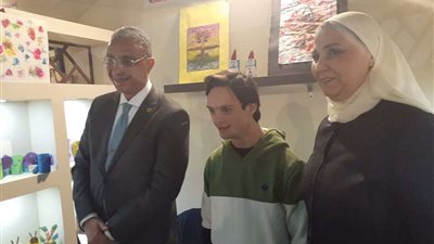 وزيرة التضامن الاجتماعي تشاهد فيلما تسجيليا لمنتجات السيدات المصريات بالفيوم (صور)
