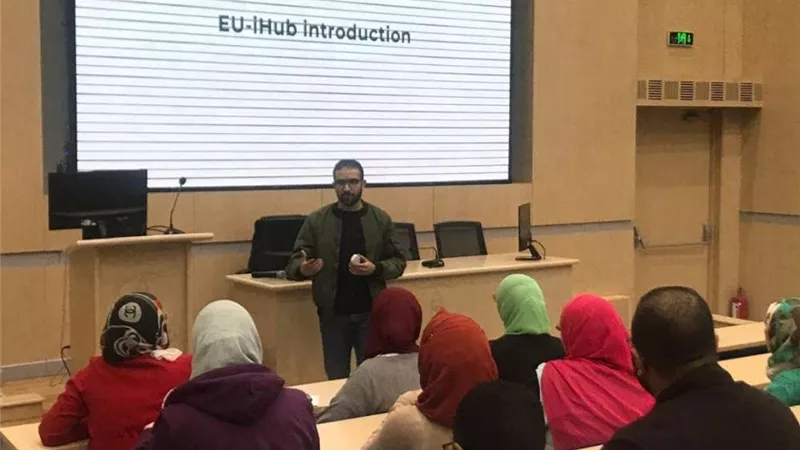 ندوة حول التقنيات الحديثة وكيفية استخدامها في المجال الطبي بطب عين شمس