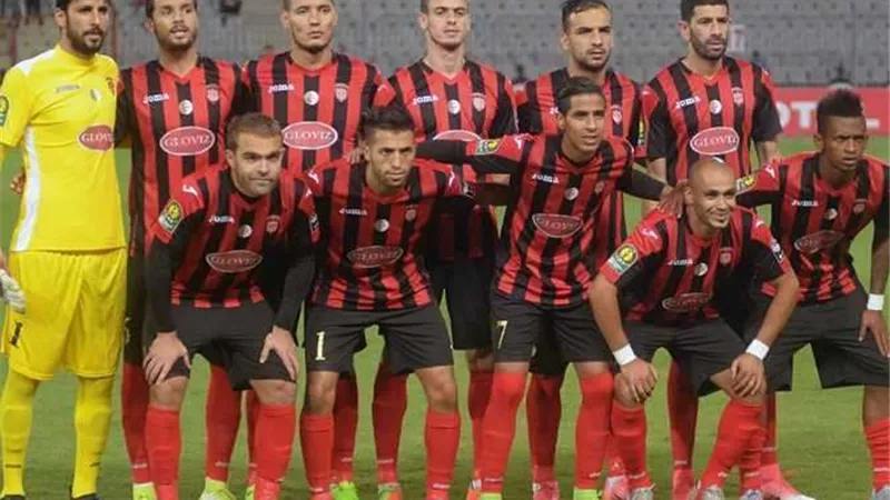 قبل المواجهة الأفريقية.. مدرب اتحاد الجزائر يحذر من قوة صن داونز