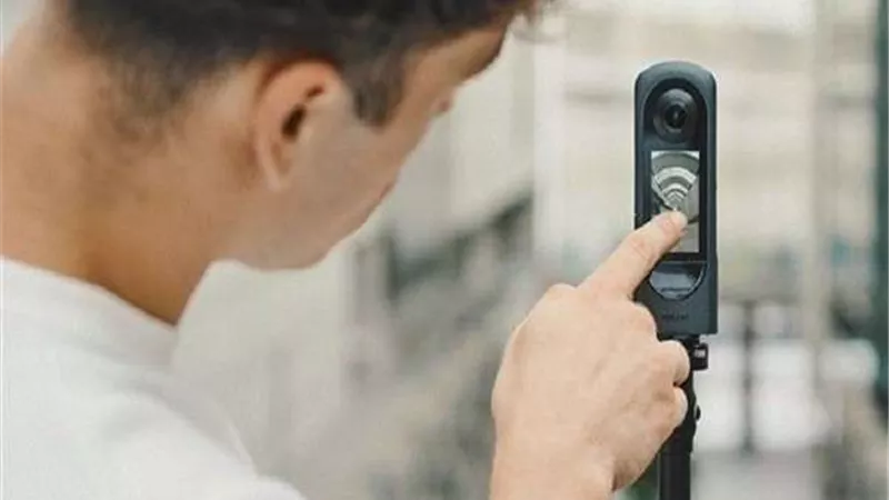 لعشاق التصوير.. اعرف مواصفات الكاميرا ريكو من فئة 360 درجة
