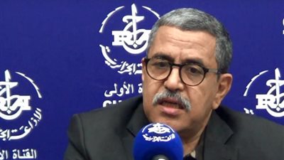 مستشارًا دبلوماسيًا بالرئاسة.. من هو عبد العزيز جراد رئيس الحكومة الجزائرية الجديد؟