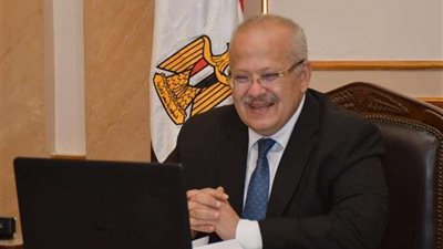 رئيس جامعة القاهرة يعلن إصدار العدد 12 من مجلة 