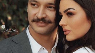 شاهد.. هنادي مهنى تبكي أثناء خطبتها على أحمد خالد صالح