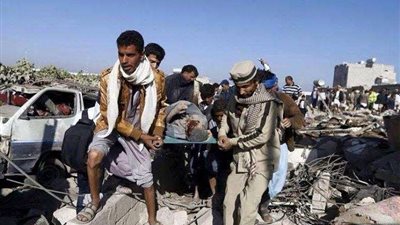 بينهم 4 أطفال.. مقتل 7 وإصابة 25 آخرين بصواريخ 