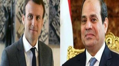 السيسي يبحث هاتفياً مع الرئيس الفرنسي تطورات الأوضاع في ليبيا