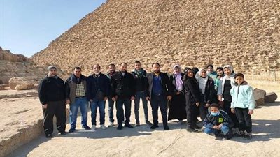 لأول مرة منذ عقود طويلة يستطيع زائري منطقة أهرامات الجيزة من رؤية الضلع الجنوبي لـ خوفو