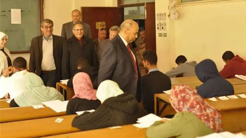 جولة تفقدية لرئيس جامعة المنيا بلجان الامتحانات