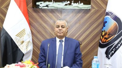 تواصل فعاليات البرامج التدريبية لجائزة جامعة جنوب الوادي للتميز الحكومي