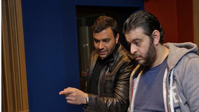 رامي صبري يروج لأحدث أغانيه 