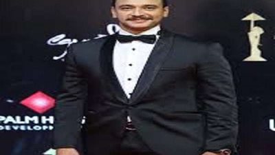 بدء عزاء الراحل جرير منصور وأحمد خالد صالح أول الحضور