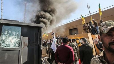 تخالف الاتفاقيات الدولية.. لبنان تندد بالاعتداءات على السفارة الأمريكية في بغداد