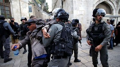 قوات الاحتلال تعتقل أمين سر حركة فتح في القدس