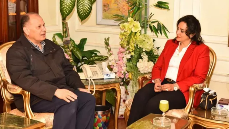 محافظ أسيوط يلتقي نائب وزير السياحة والآثار لمناقشة أعمال تطوير العائلة المقدسة