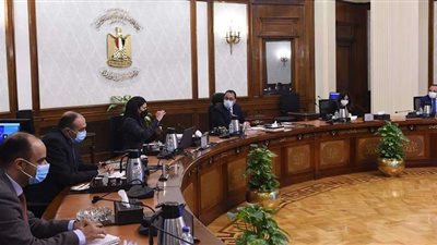 رئيس الحكومة يستعرض مع وزيرة التعاون الدولي مشروعات 2022