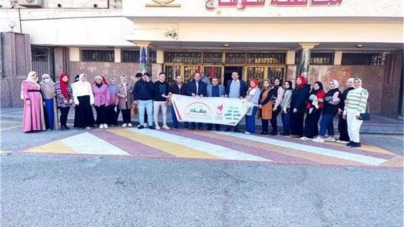 طلاب ألسن سوهاج يترجمون مشروعات «حياة كريمة» إلى 5 لغات