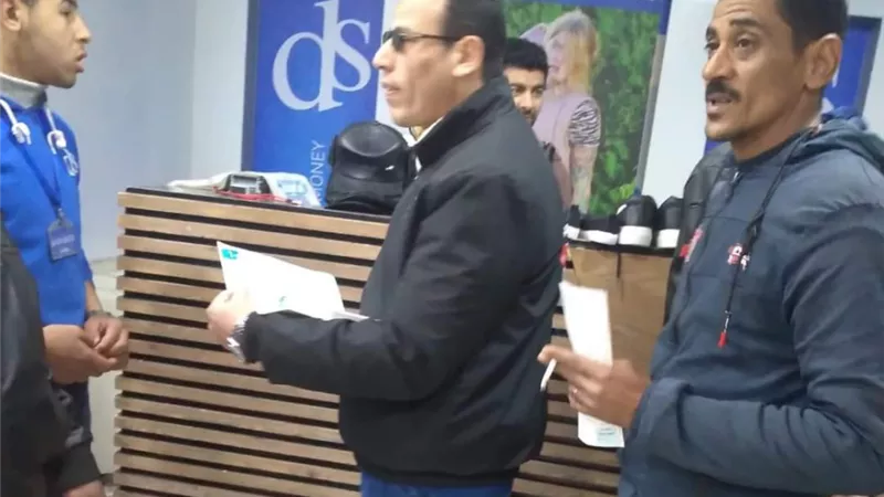 تحرير 25 محضر إشغالات ونظافة خلال حملة موسعة بمركز ديروط فى أسيوط