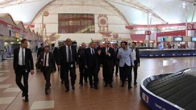 تفاصيل جولة وزير الطيران التفقدية لمطار شرم الشيخ الدولي (صور)