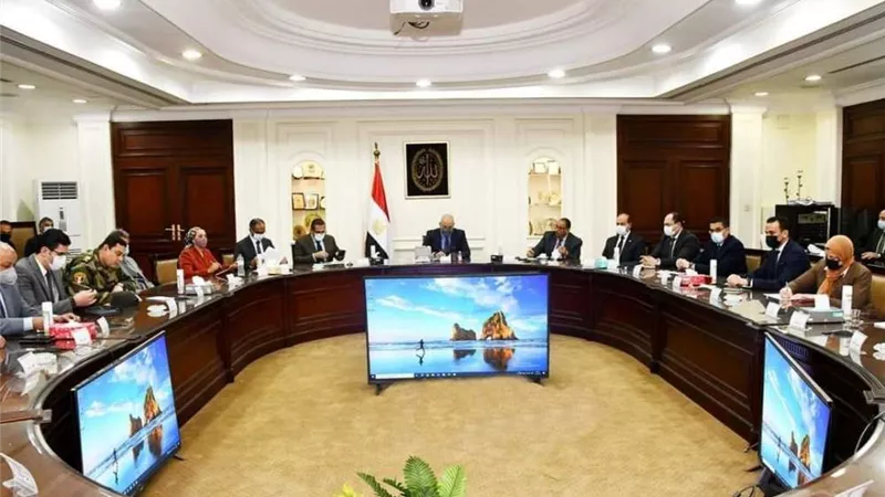 وزير الإسكان يصدر قرارات هامة بشأن تطوير موقع 
