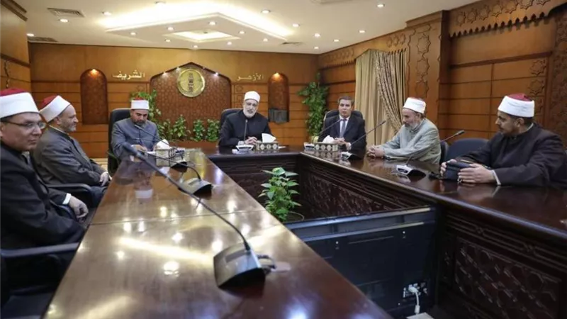 وكيل الأزهر: العمل في مجال تحفيظ القرآن الكريم رسالة سامية وليس مجرد وظيفة