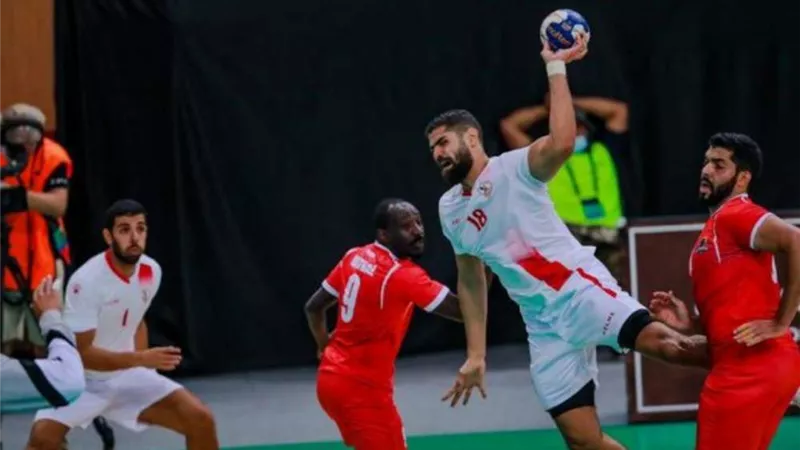 دوري اليد للمحترفين.. الزمالك يفوز على طلائع الجيش بنتيجة 44/22