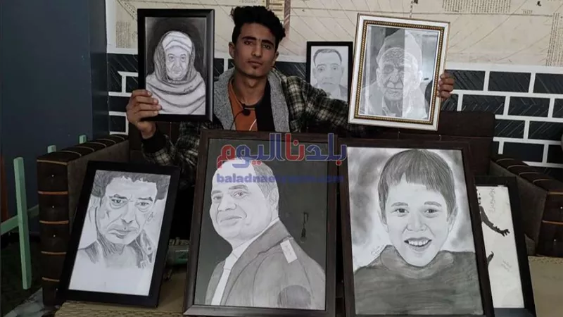 خالد الشافعي يجسد شخصية الطفل ريان من خلال أعماله الفنية