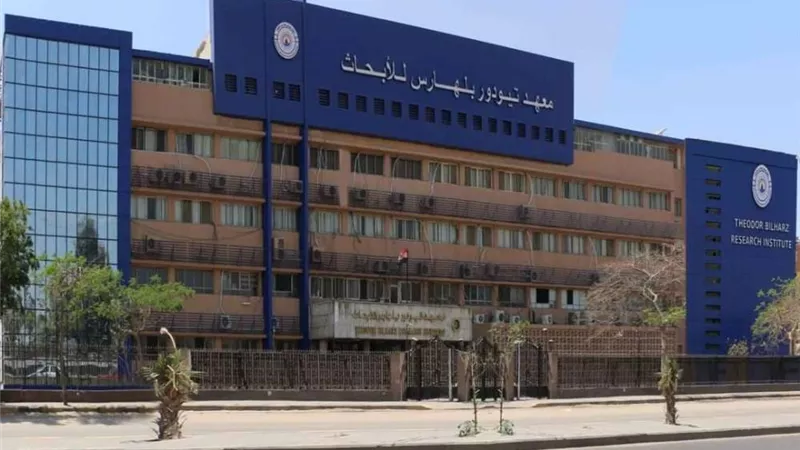 التعليم العالي يطلع على خطة لتطوير معهد تيودور بلهارس فى 2022