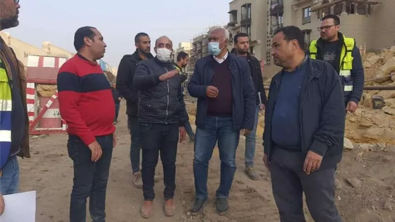 الإسكان.. جولة ميدانية بمشروع تطوير منطقة سور مجرى العيون بالقاهرة