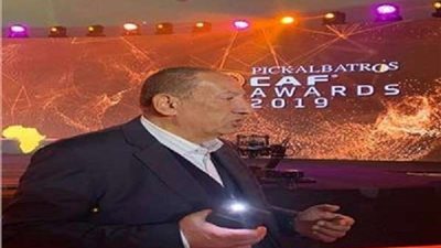كامل أبوعلي يكشف تجهيزات حفل الكاف.. وعائلة رونالدو تحضر بطائرة خاصة