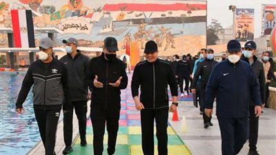 تفاصيل زيارة الرئيس السيسي فجر اليوم لمقر الكلية الحربية.. شاهد بالصور