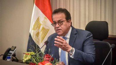 وزير التعليم العالي يصدر قرارًا بإغلاق كيانين وهميين بالشرقية