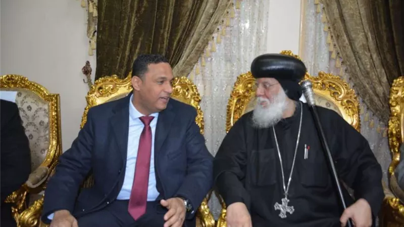 محافظ الدقهلية: المسلمون والمسيحيون نسيج واحد حتى نهاية الكون ويضربون أروع الأمثلة للمحبة