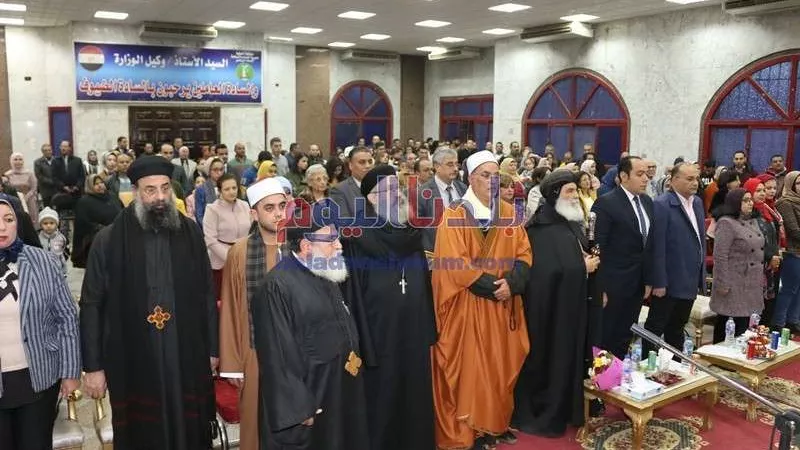 تحت رعاية 