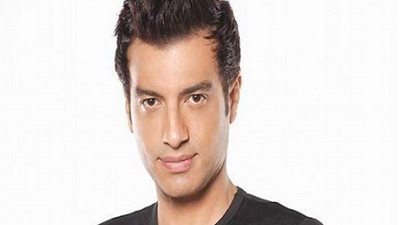 نقابة الموسيقيون تًقدم واجب العزاء لإيهاب توفيق بعد وفاة والده بالحريق