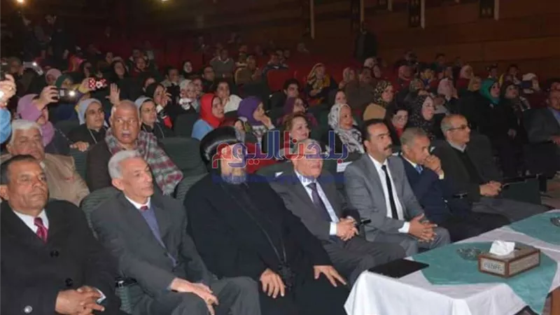 محافظ المنيا يشهد احتفالية قصر الثقافة بعيد الميلاد المجيد