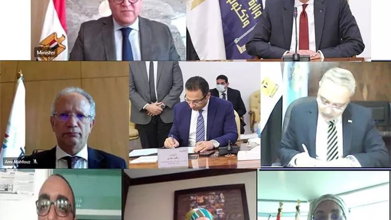وزيرا التعليم العالى والاتصالات يشهدان توقيع بروتوكول تعاون لإنشاء مركز 