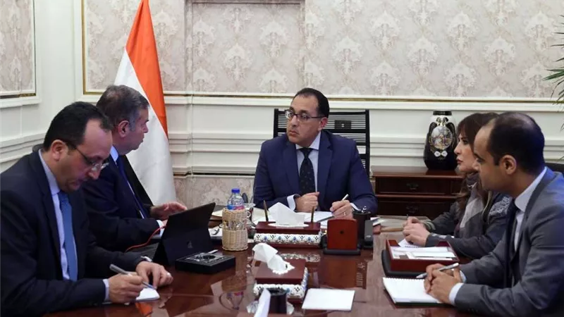 مدبولي يطالب بتكثيف الأعمال في 