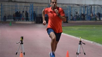 محمد الحنفي حكما لمباراة الزمالك وفيوتشر في الدوري المصري