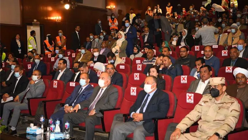 برعاية مستقبل وطن.. محافظ قنا يشهد حفل تكريم أوائل الطلاب
