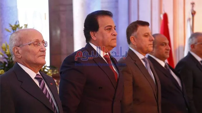 افتتاح مركز أبحاث طب عين شمس 