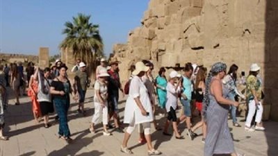 مدير مكتب تنشيط السياحة بشرم الشيخ يستقبل المستشار الثقافي للسفارة الصينية