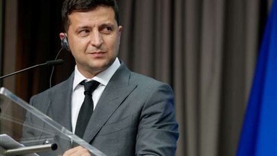 أول تعليق من الرئيس الأوكراني بعد رفض الناتو حظر الطيران فوق كييف