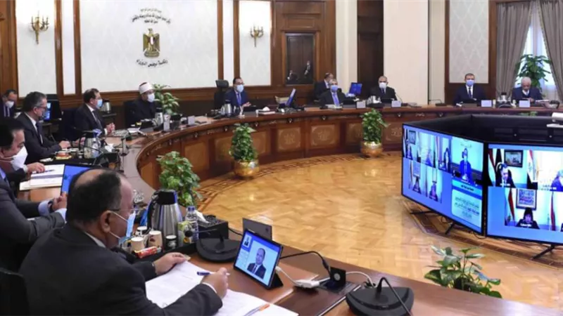 عبدالغفار يستعرض آخر مستجدات فيروس كورونا كوفيد19 محليًا وعالميًا